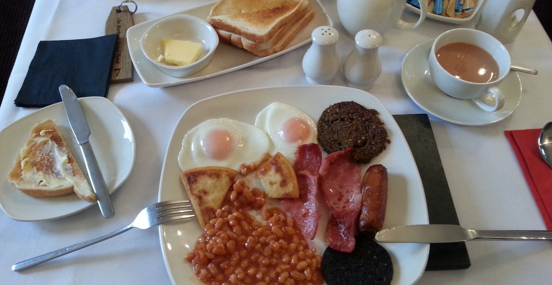 Excellent breakfast at Harbour House Hotel
